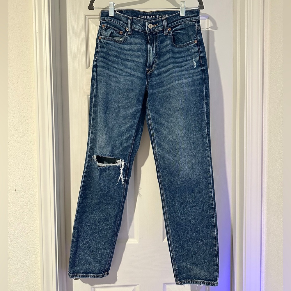 American Eagle Distressed Super High-Rise Straight Leg Jeans | Medium Wash